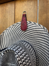 Load image into Gallery viewer, Hat Clip