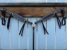 Load image into Gallery viewer, Breastcollar