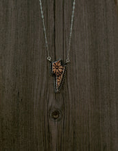 Load image into Gallery viewer, Necklace
