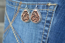 Load image into Gallery viewer, Earrings
