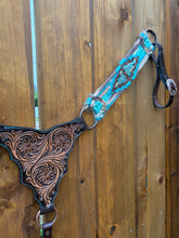 Load image into Gallery viewer, Breastcollar

