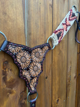Load image into Gallery viewer, Breastcollar
